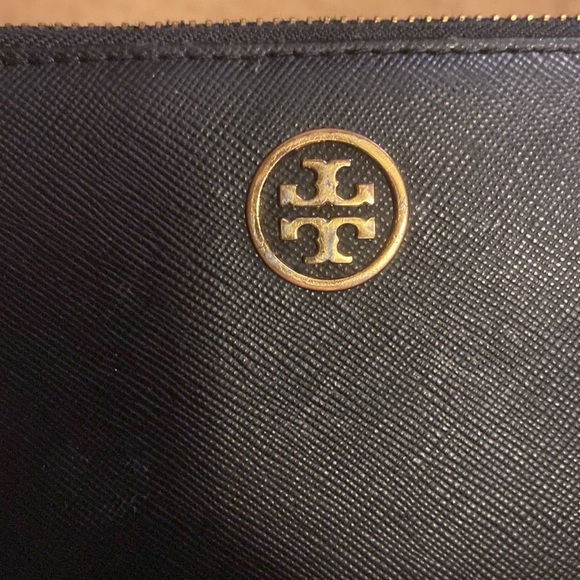 Tory Burch Wallet - Picture 2 of 3